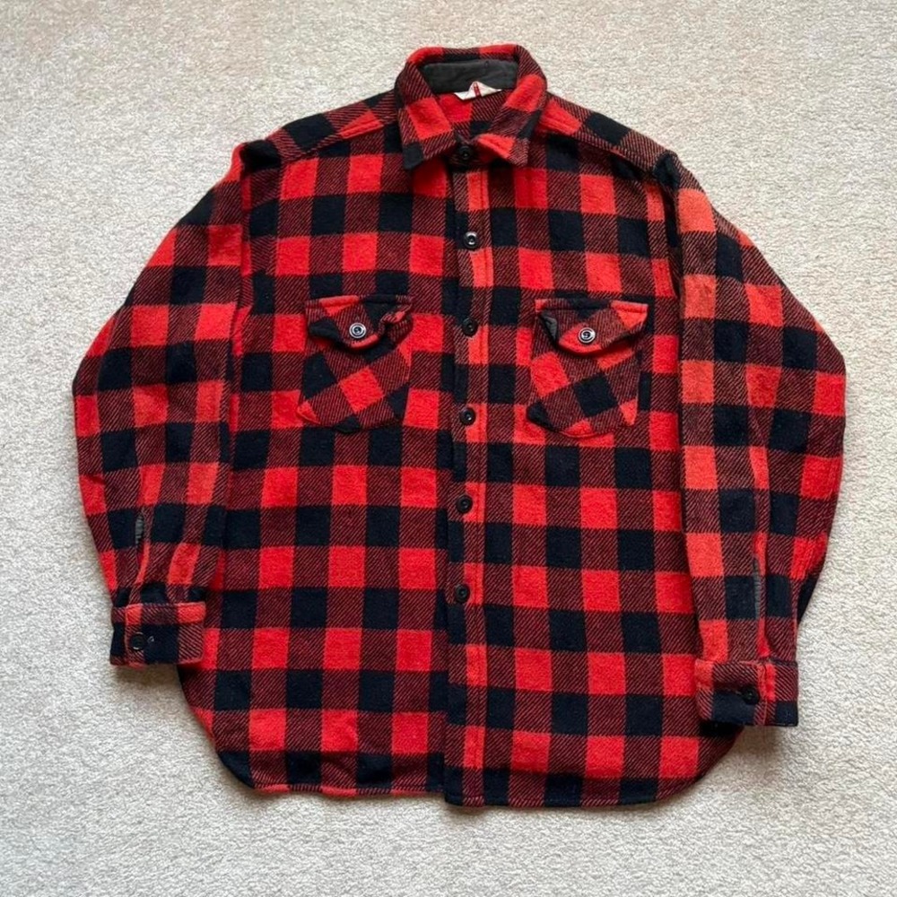 True Vintage 1960s Frostproof Red Buffalo‎ Plaid Flannel Wool Nylon Blend Large
